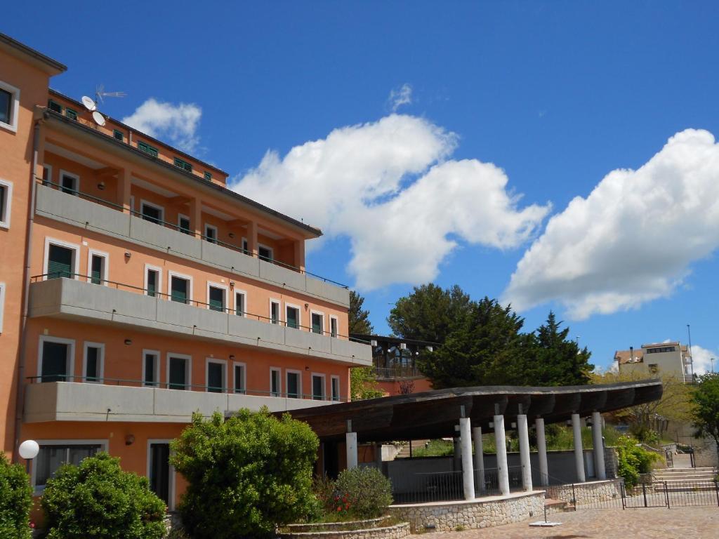 Hotel Santangelo Монте-Сант'Анджело Экстерьер фото